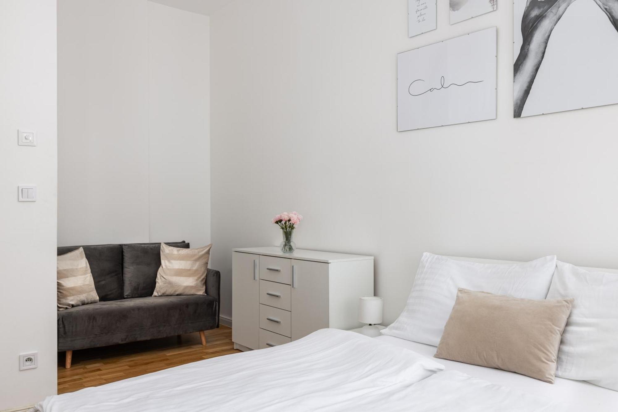 Stay2Gether Beige Nest - Metro Florenc Prag Dış mekan fotoğraf
